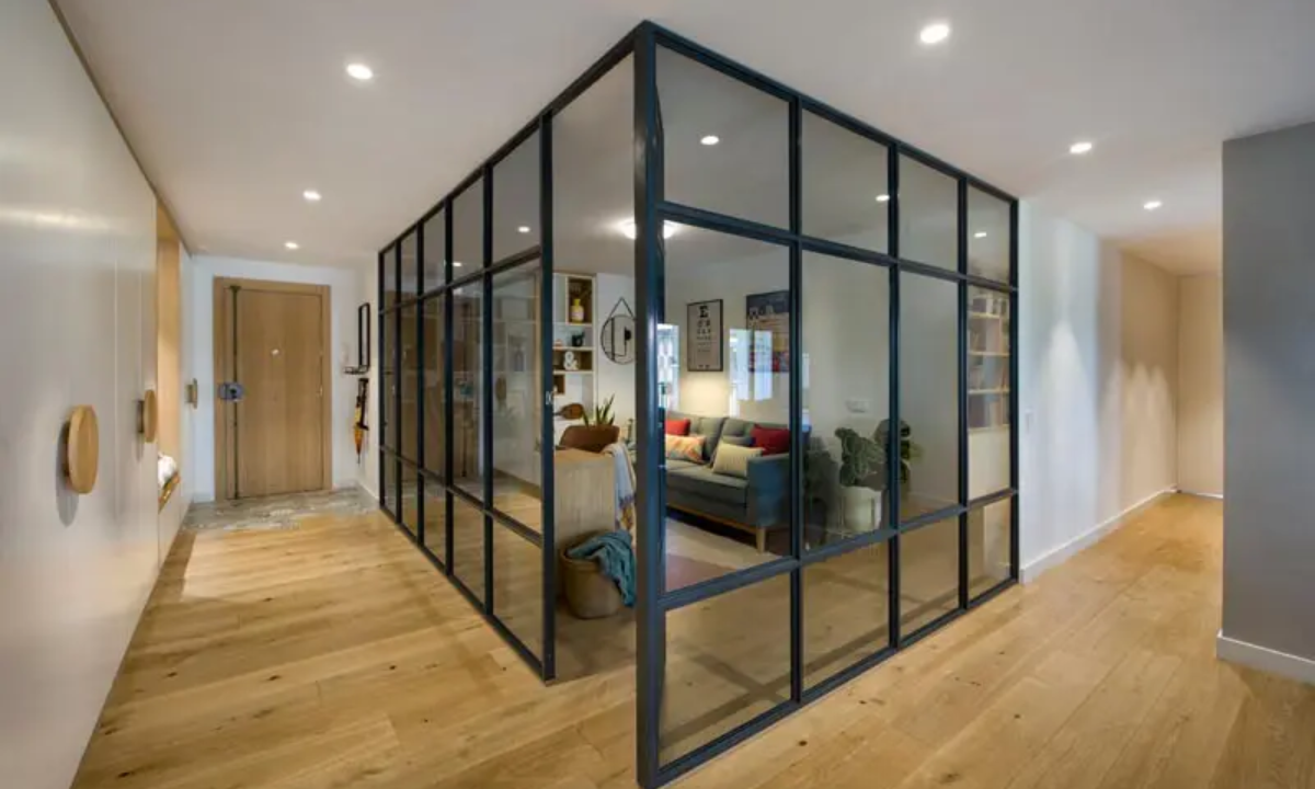 Smart Glass Dividers